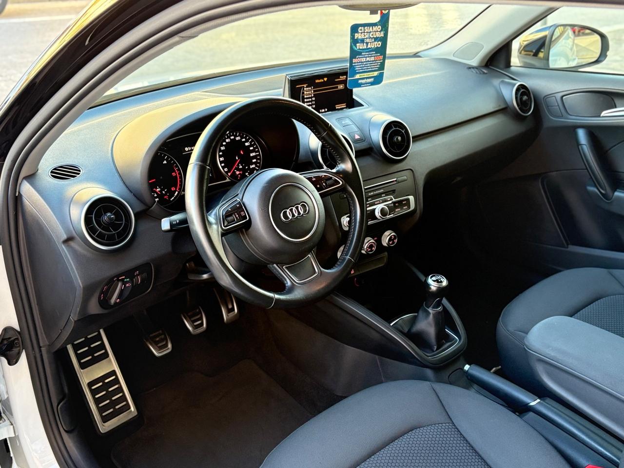 Audi A1 1.4 TDI 90 CV PERLATA S-LINE FULL/LED