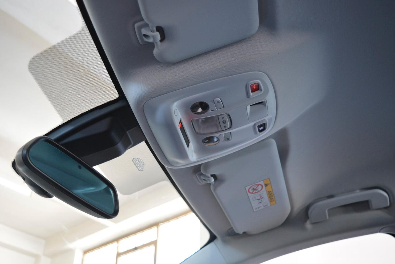 Peugeot 308 BlueHDi 130 S&S SW Active telecamera