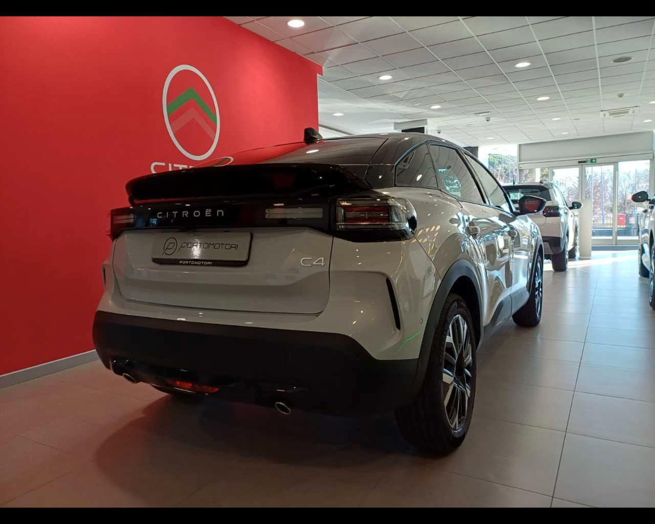 CITROEN C4 Benzina 130 cv Automatico - MAX