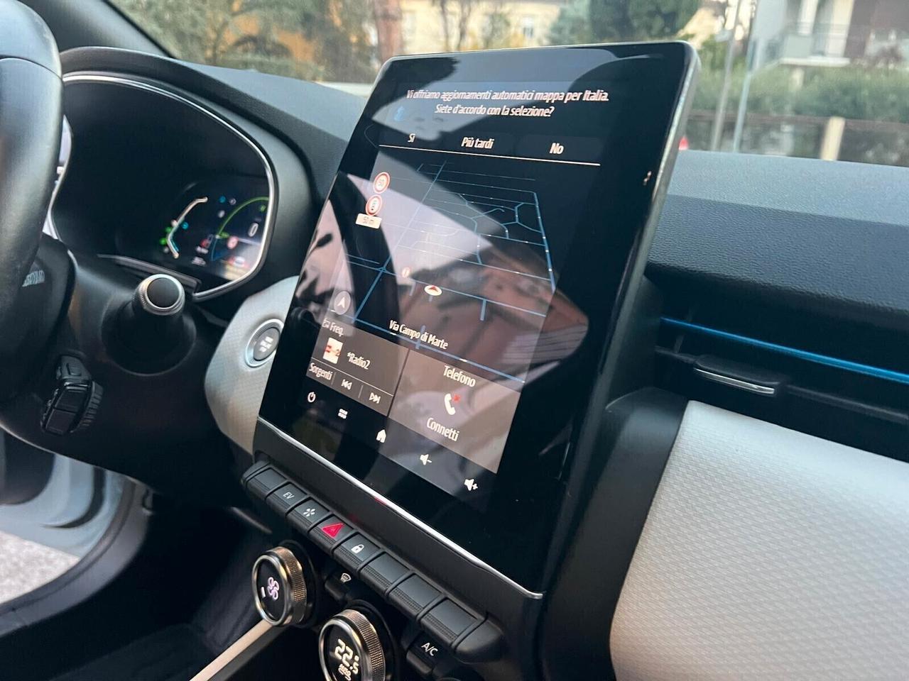 RENAULT CLIO HYBRID E-TECH RS LINE 140cv NEOPAT