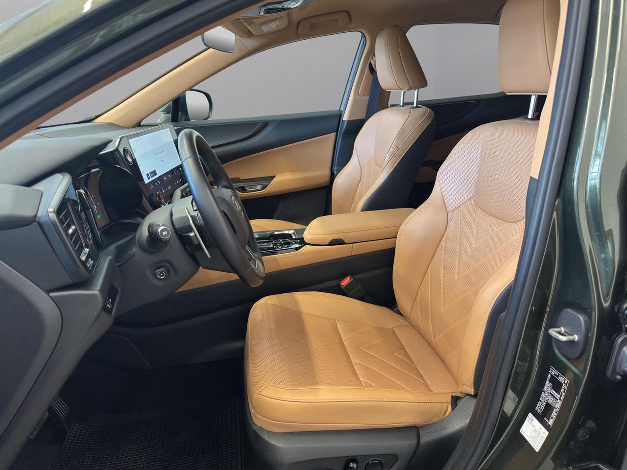 Lexus NX 350h 2.5 Luxury 4wd e-cvt
