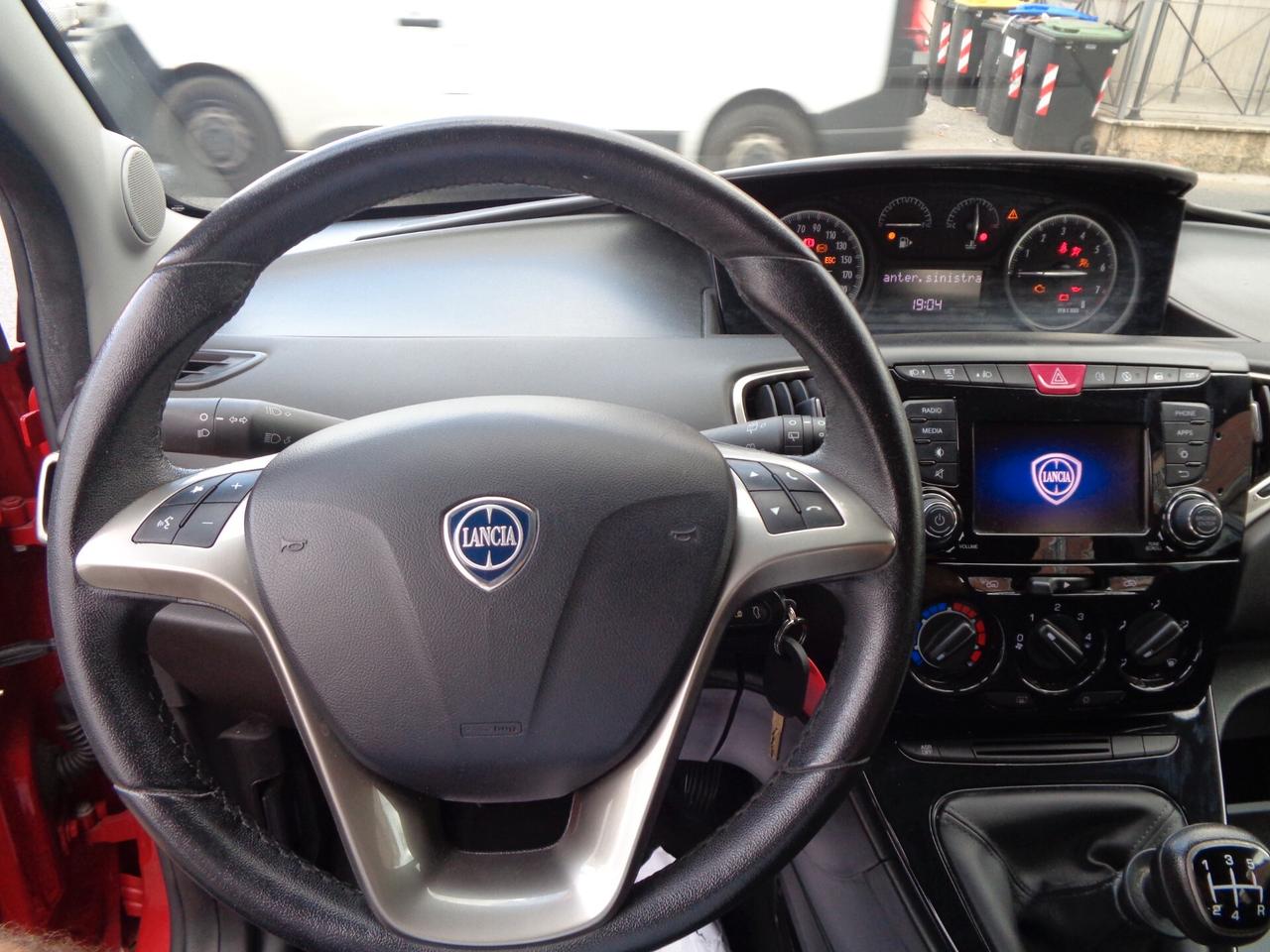 Lancia Ypsilon 1.2 69 CV 5 porte GPL Ecochic Gold