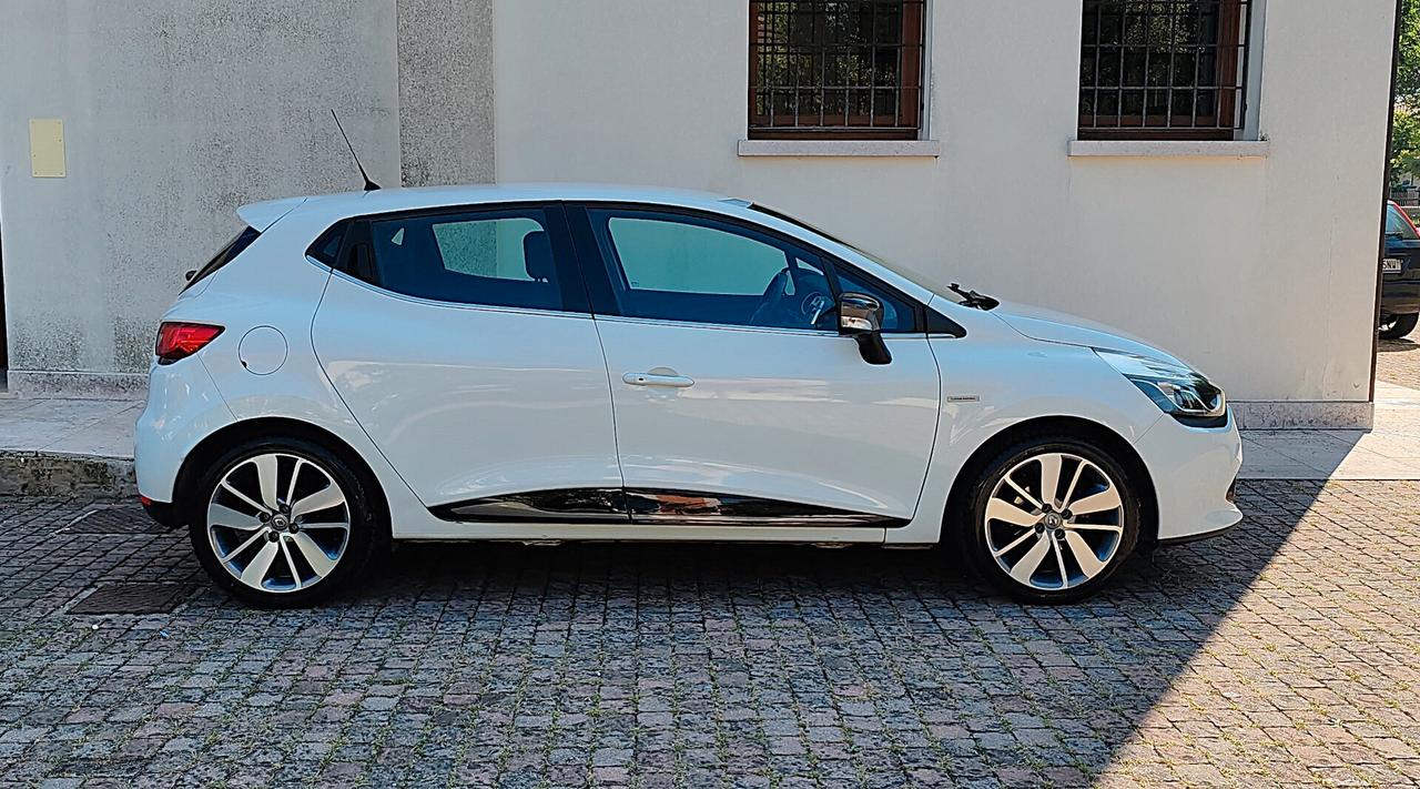 Renault Clio TCe 12V 90CV 5 porte Costume National