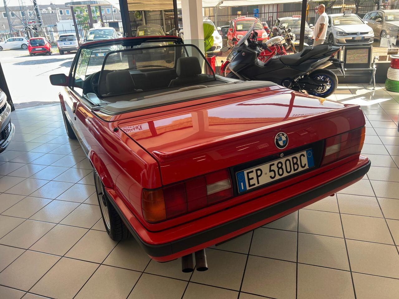 Bmw 320 320i cat Cabriolet
