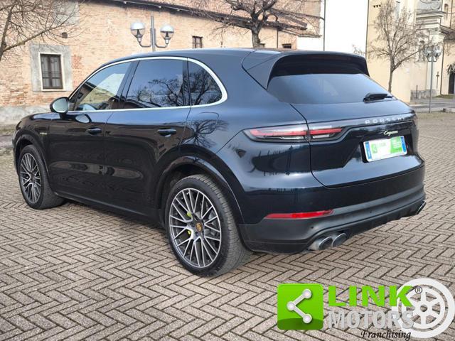 PORSCHE Cayenne 3.0 V6 E-Hybrid