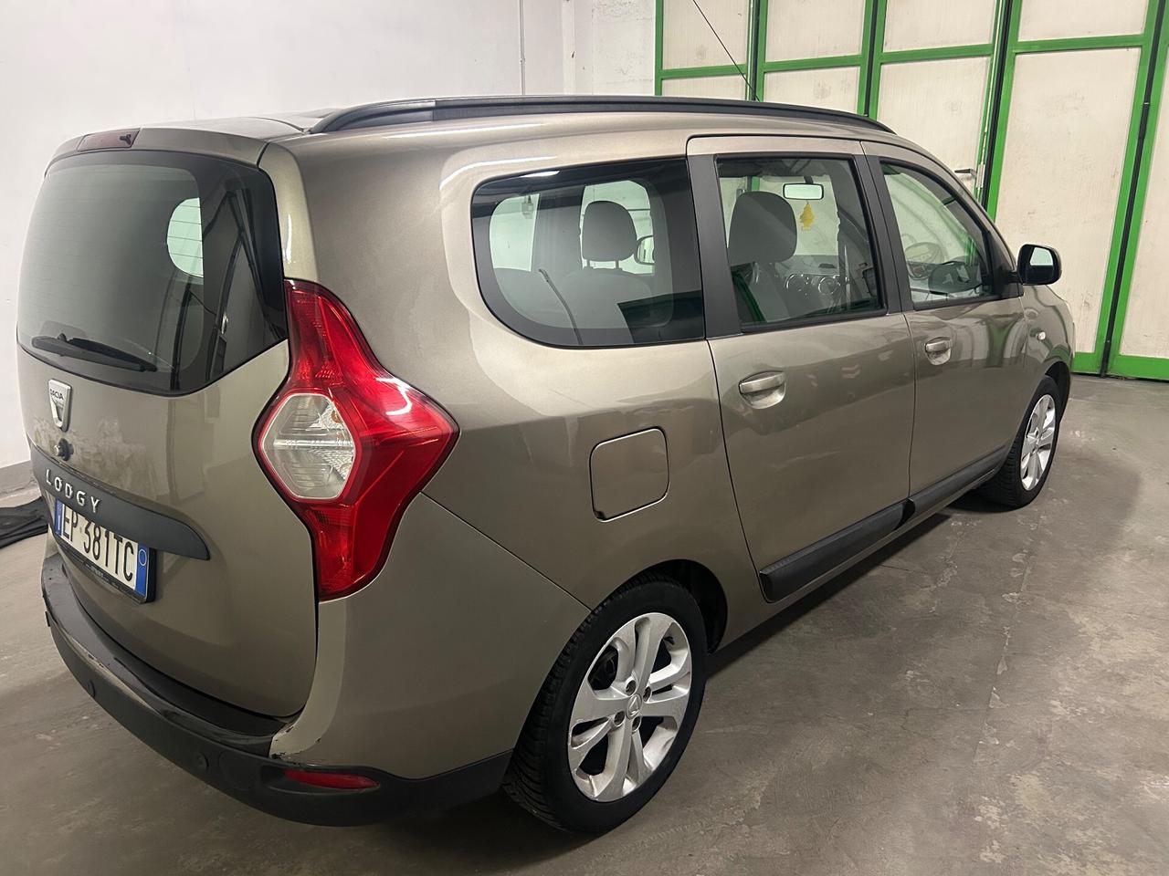 Dacia Lodgy 1.6 8V 85CV 5 posti Lauréate