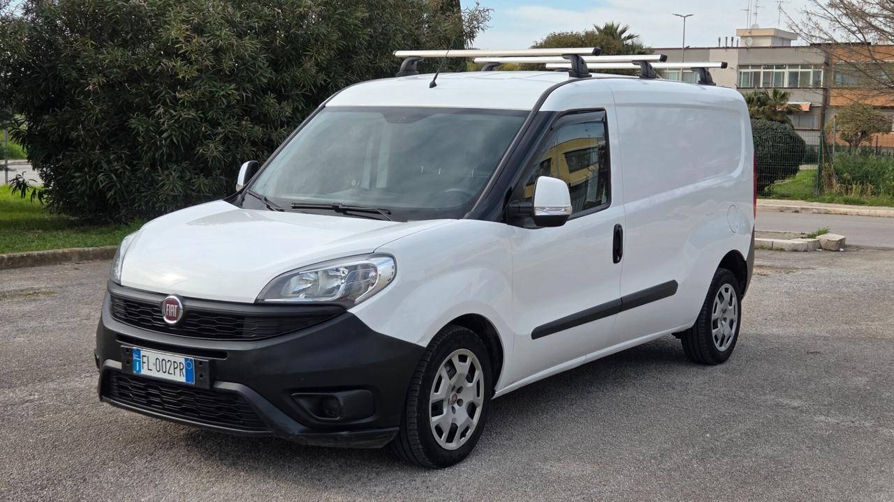 Fiat Doblo 1.6 MJT 120CV PL-TA 3 posti Maxi XL Gancio traino