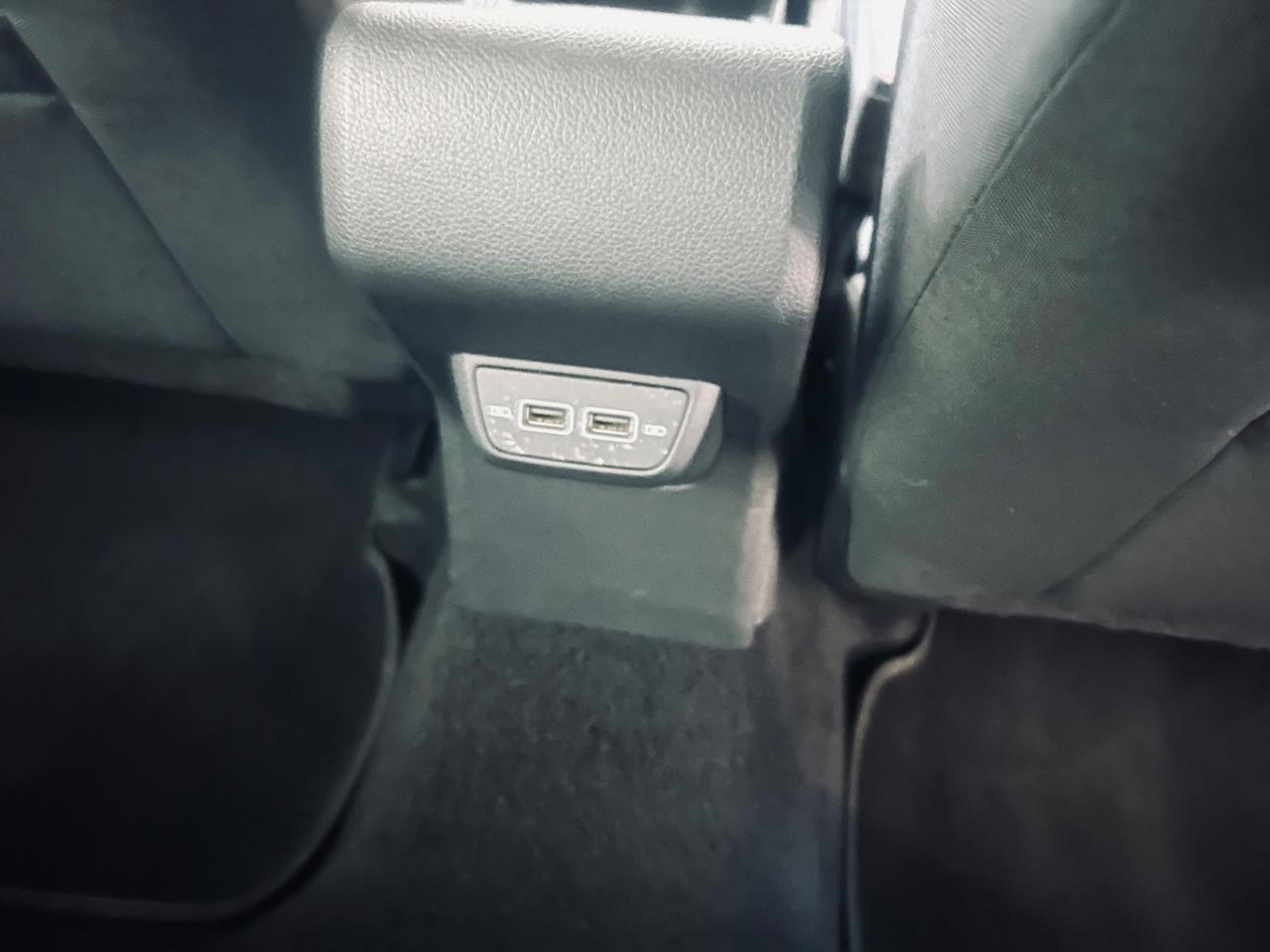 VW Polo 1000cc benzina x neopatentati 119000 km