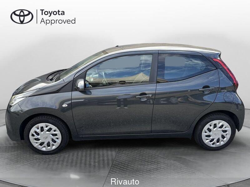 Toyota Aygo Aygo Connect 1.0 VVT-i 72 CV 5 porte x-play