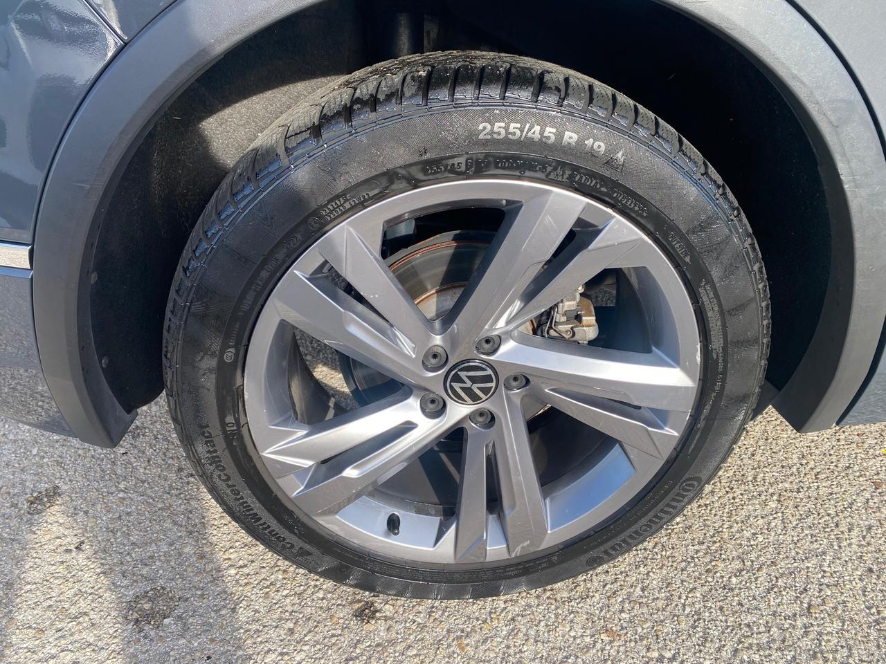 Volkswagen Tiguan 2.0 TDI 150 CV SCR DSG R-Line