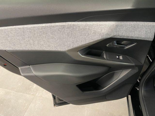 PEUGEOT 3008 1.2 Hybrid 145 e-DCS6 Allure KM0 MY25