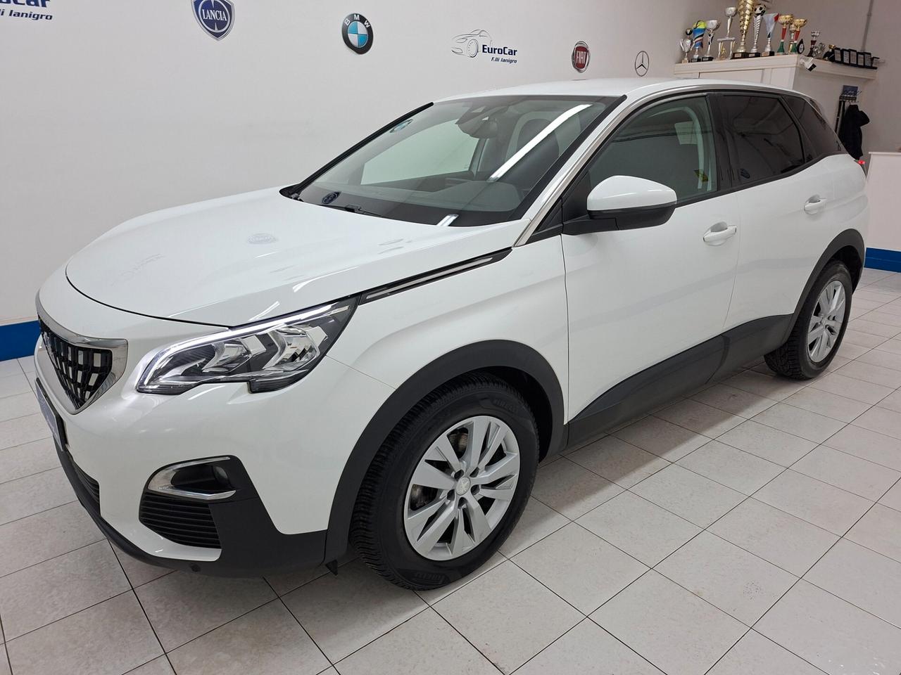 Peugeot 3008 Business 1.5 BlueHDi 130cv