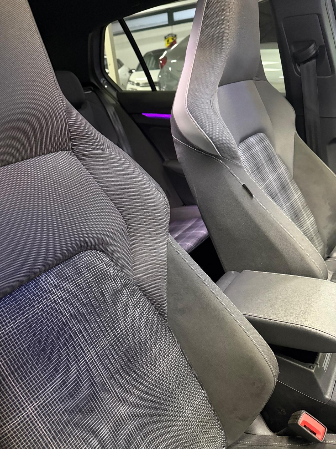 Volkswagen Golf 2.0 TDI DSG GTD 200CV 11/2023 KM 22.000