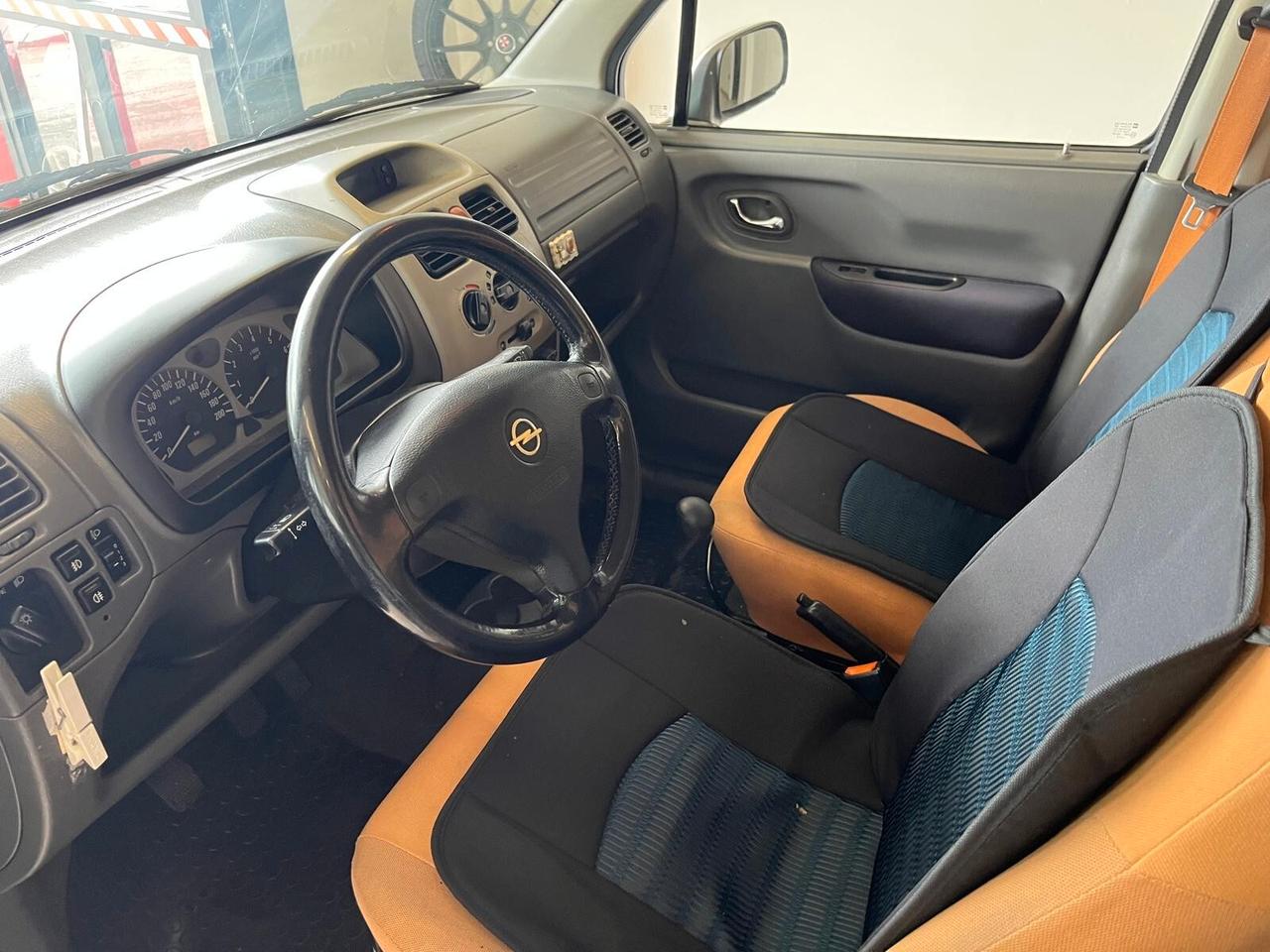 Opel Agila 1.2 16V Comfort