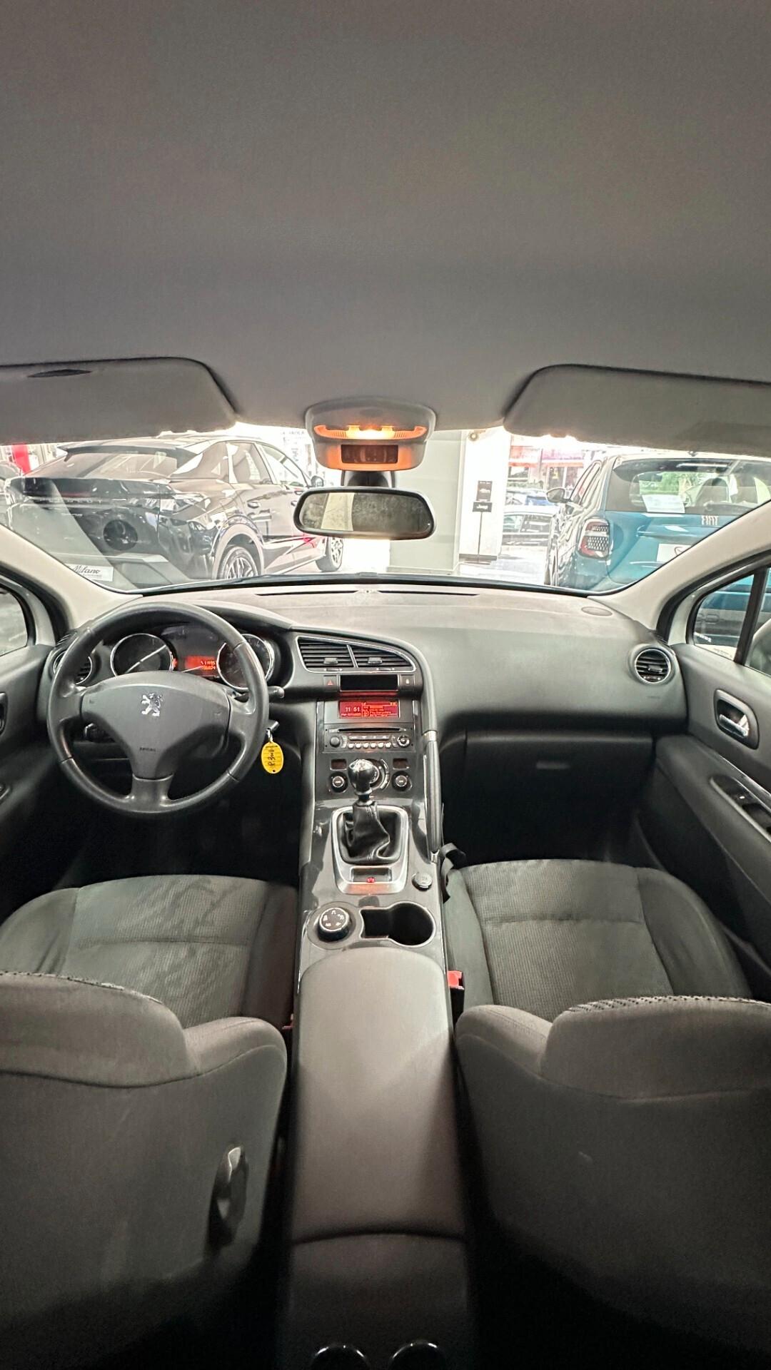 Peugeot 3008 1.6 HDi 115CV Business