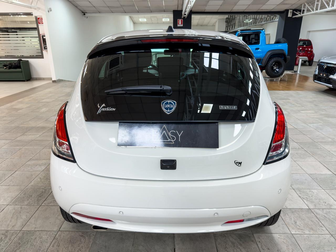 Lancia Ypsilon 1.0 hybrid Silver NEOPATENTATI* AZIENDALE