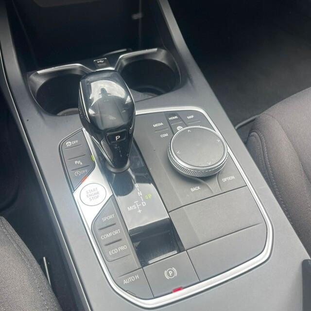 Bmw 116 116d 5p. Business Advantage