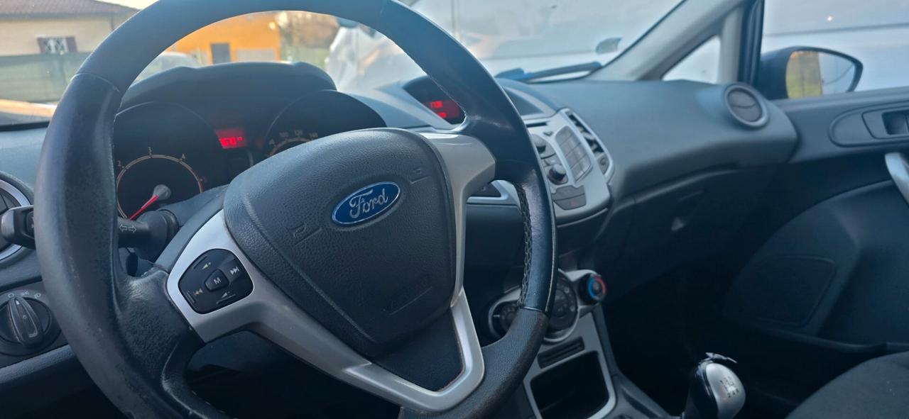 Ford Fiesta 1.4 TDCi 5p. Titanium
