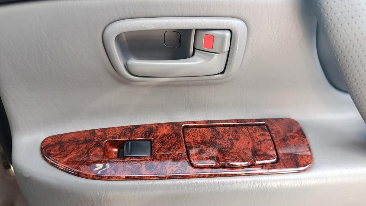 Toyota Land Cruiser 4.7i V8 32V aut. 100