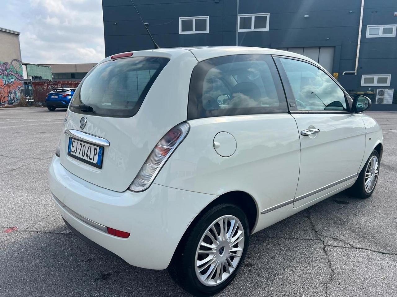Lancia Ypsilon 1.2 69 CV Diva