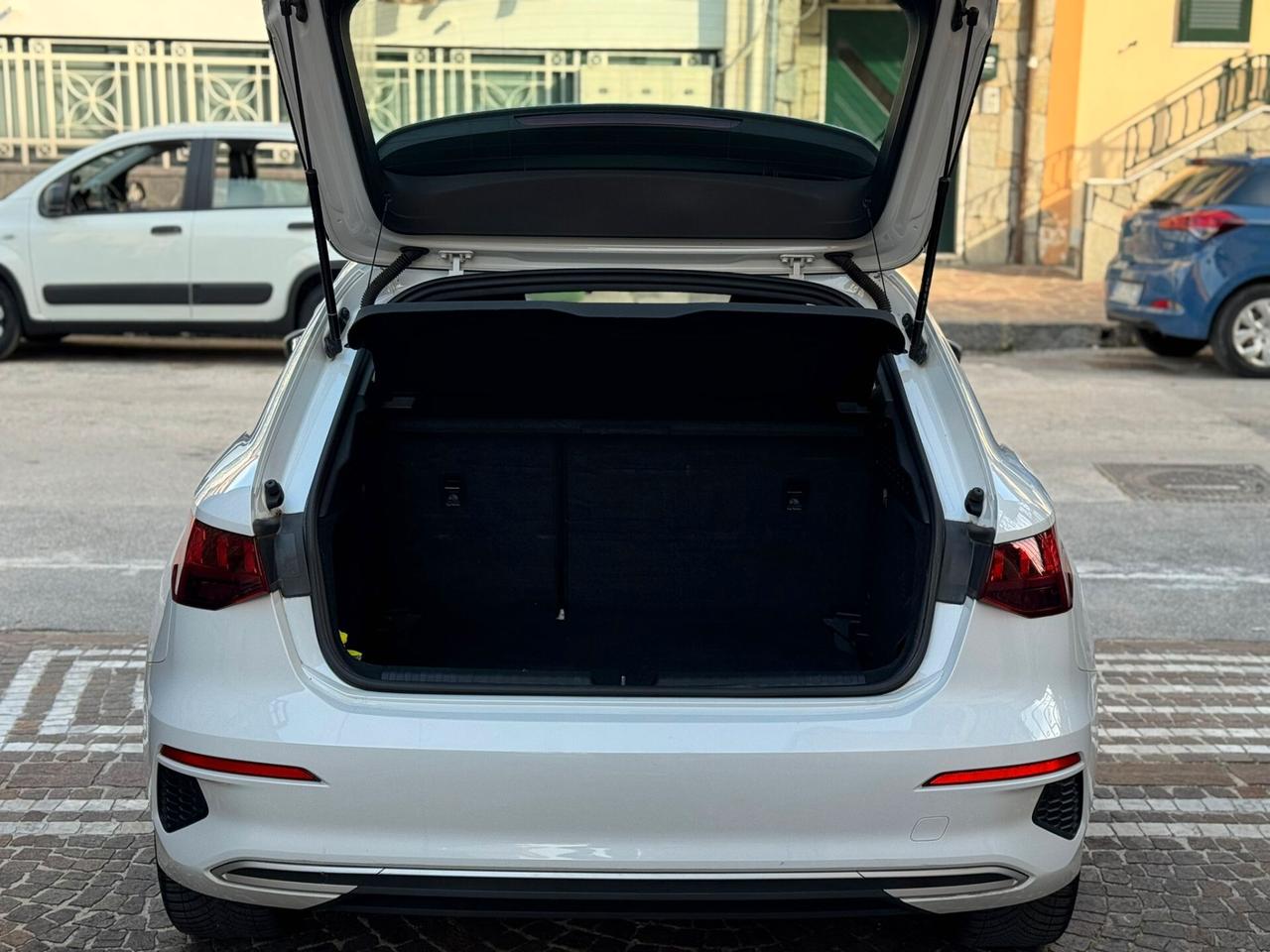 Audi A3 SPB 30 TDI Business Advanced