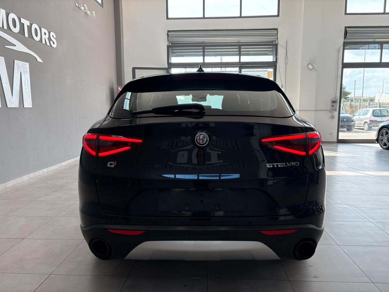 Alfa Romeo Stelvio 2.2 Turbodiesel 190 CV AT8 Q4 Business