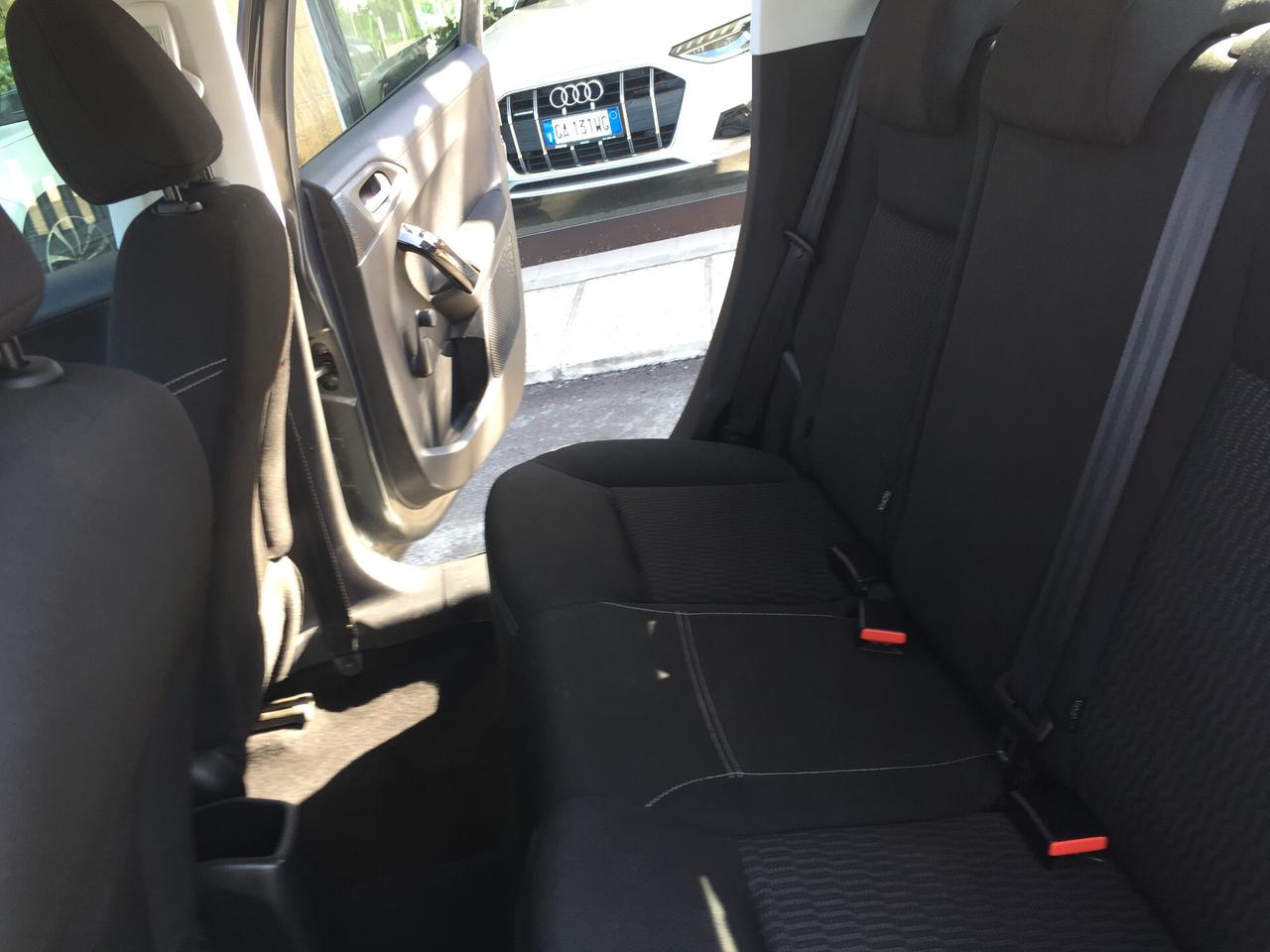 Peugeot 208 PureTech 82 5 porte Active x NEOPATENTATI