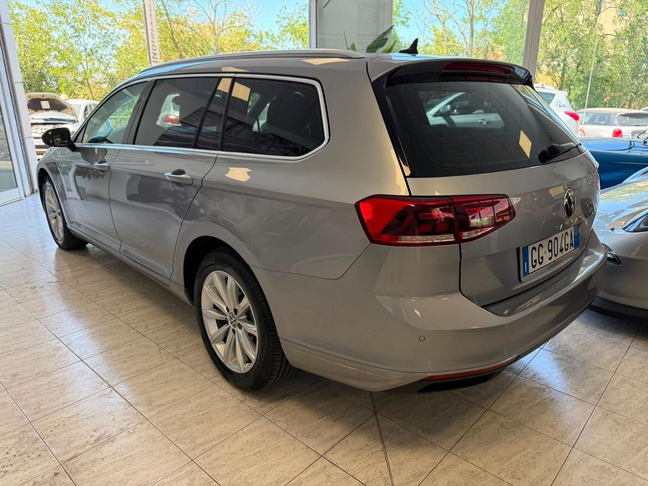 VOLKSWAGEN PASSAT 2.0 TDI DSG ITALIANA DOPPIO TRENO LED