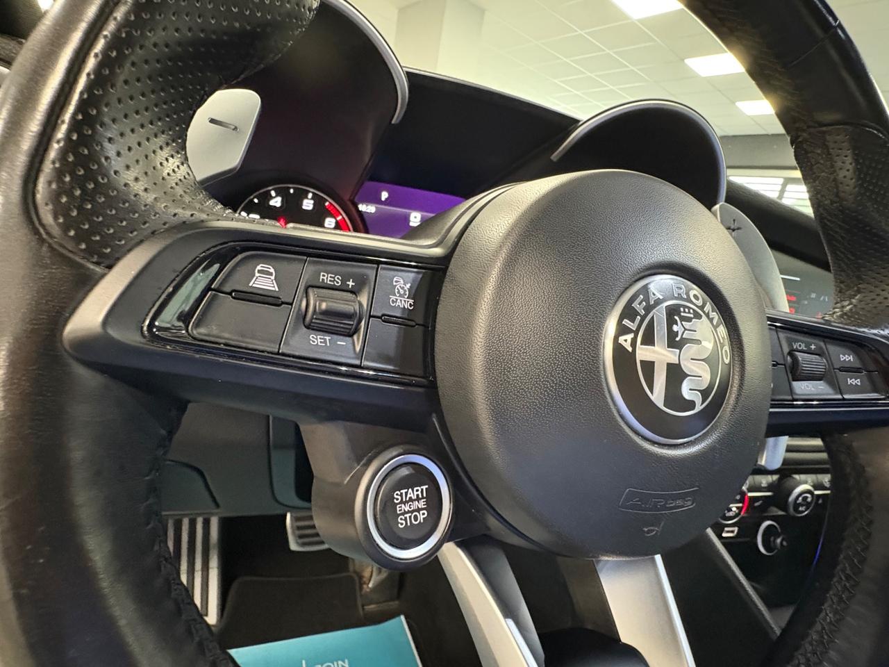 Alfa Romeo Giulia 2.0 280CV AWD Q4 VELOCE