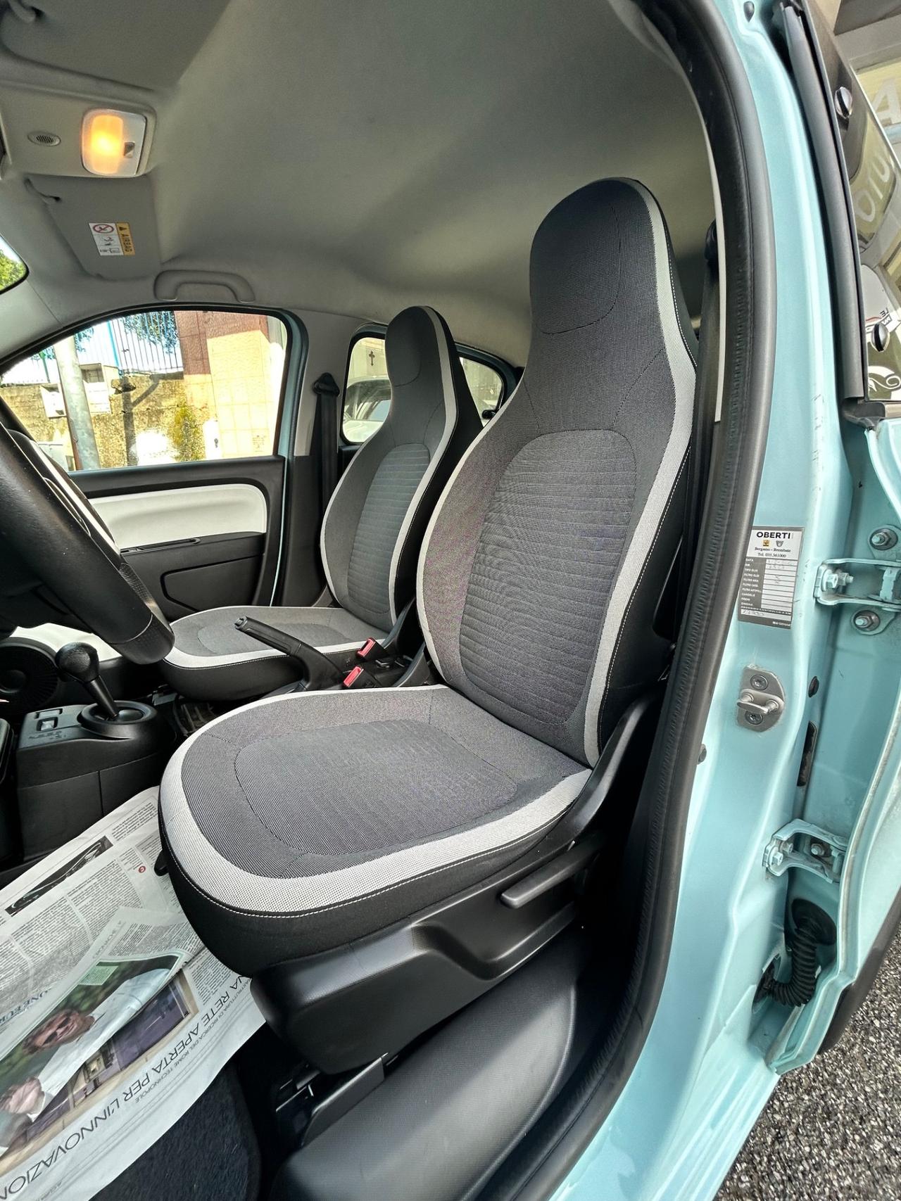 Renault Twingo SCe EDC La Parisienne