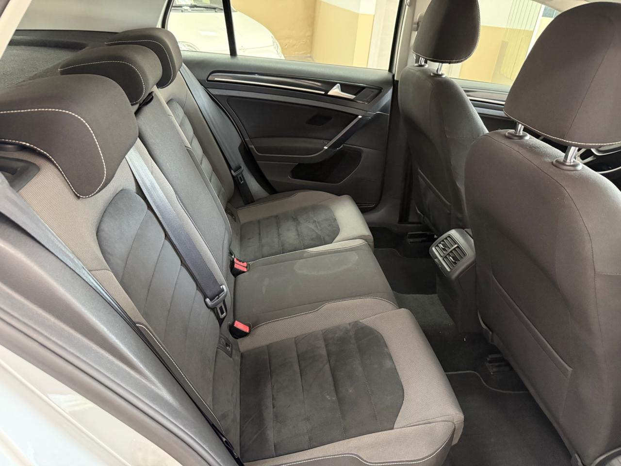 Volkswagen Golf Business 1.6 TDI 5p. Highline BlueMotion Technology
