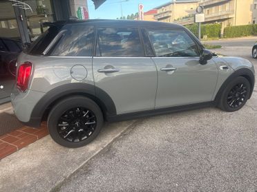 Mini 1.5 One D Baker Street 5 porte