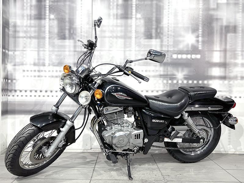 Suzuki GZ 250 Marauder