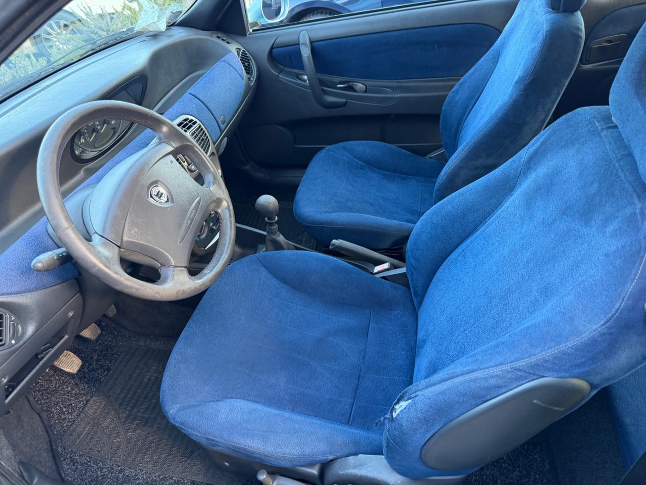 Lancia Y 1.2i cat Elefantino Blu