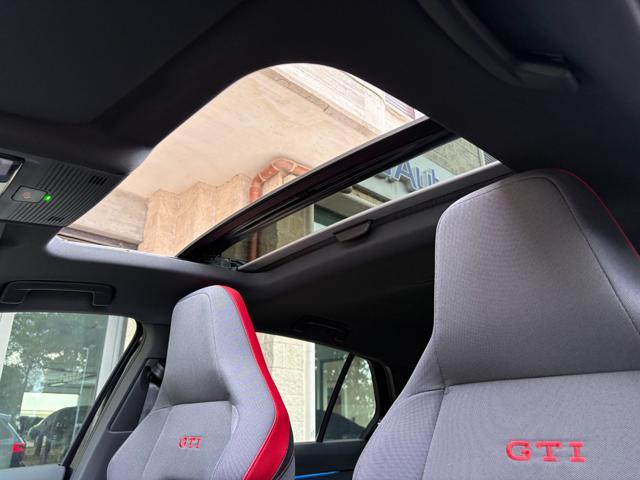 VOLKSWAGEN Golf GTI 2.0 TSI DSG TETTO-LED-PELLE-CERCHI 19''.