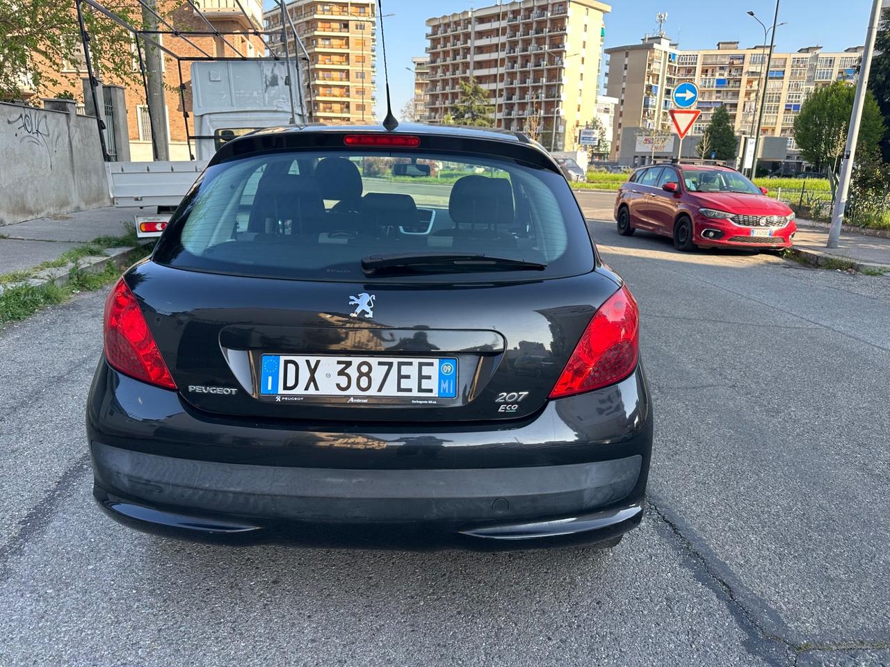 Peugeot 207 1.4 8V 75CV 5p. X Line ECO GPL