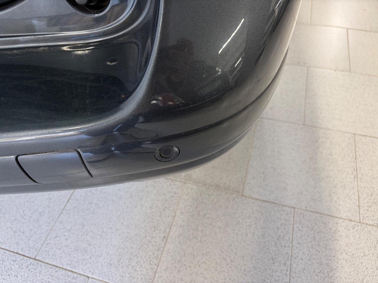 Peugeot 5008 1.6 HDi 112CV cambio robotizzato Tetto panoramico