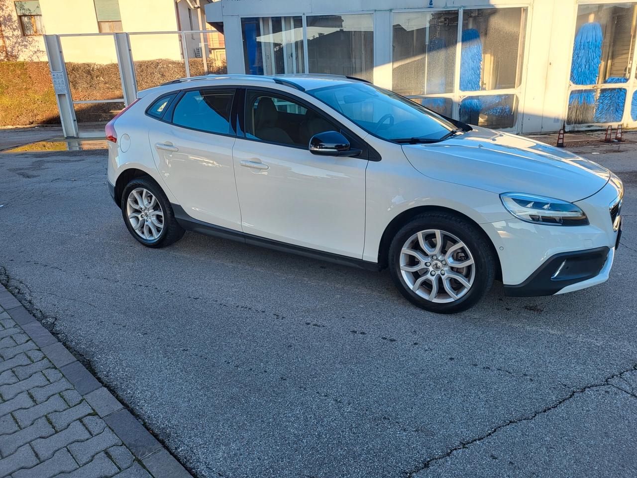 Volvo V40