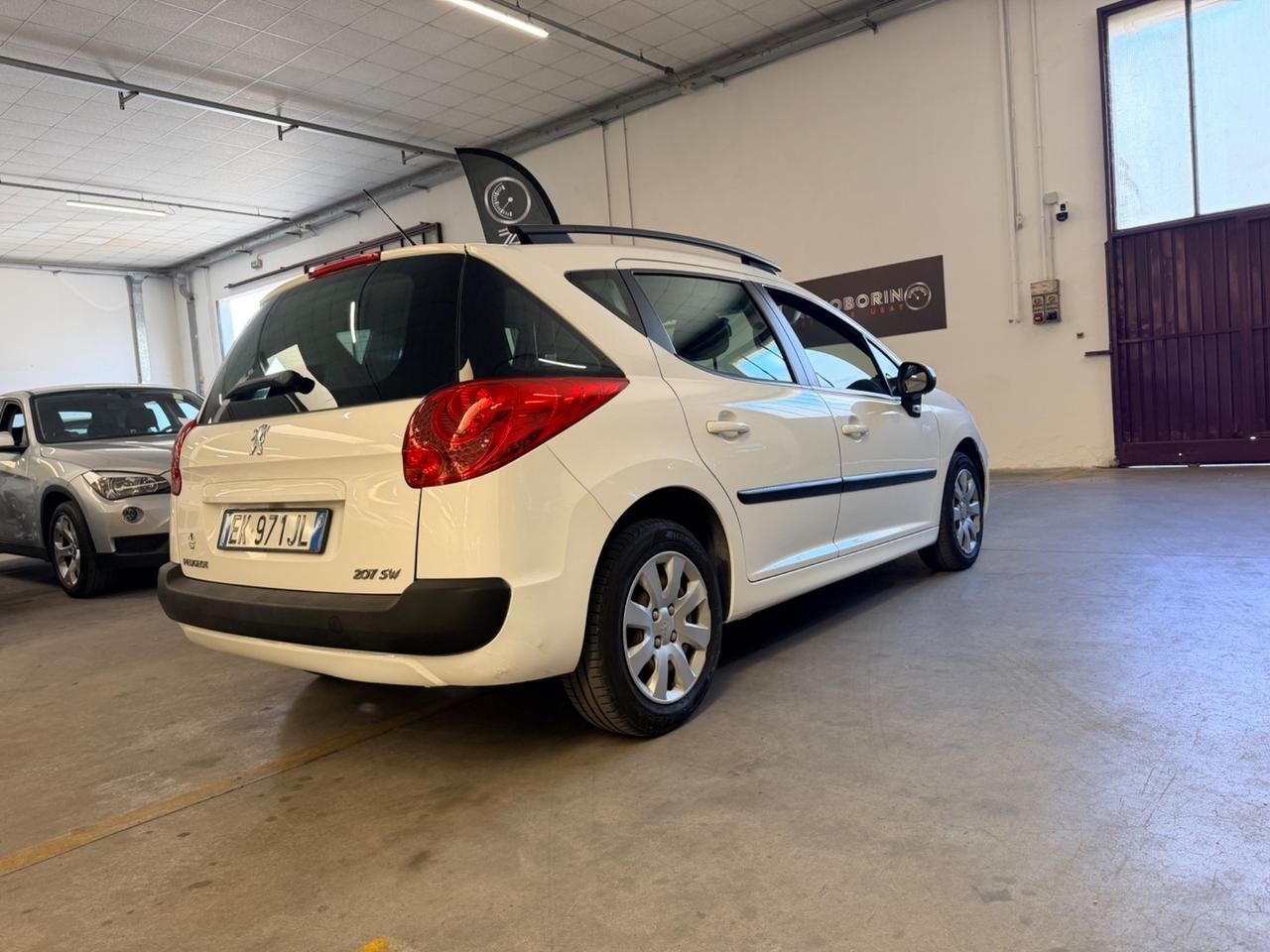 Peugeot 207 1.4 8V 75CV SW Active