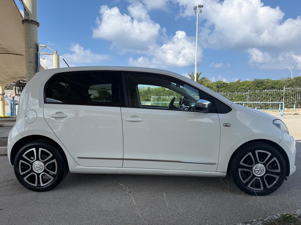 Volkswagen up! AUTOMATICA