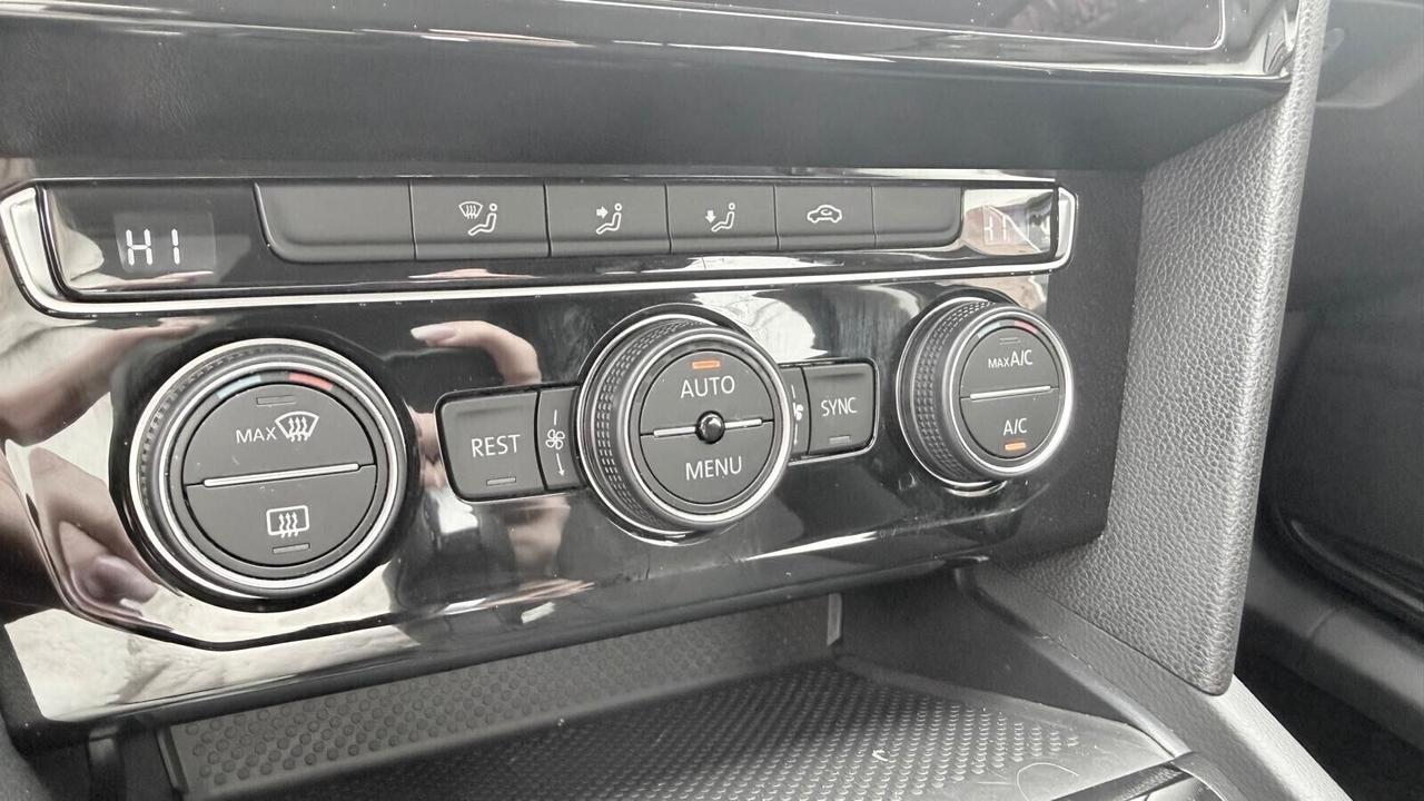 Volkswagen Passat Variant 2.0 TDI DSG Business EVO Full LED