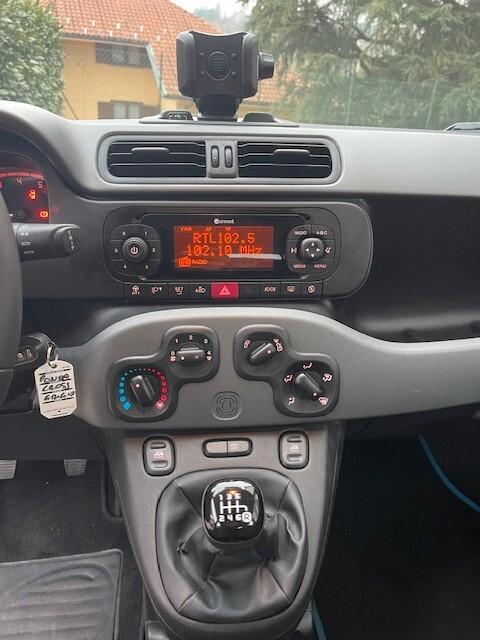 FIAT PANDA 1.0 HYBRID CITY CROSS UNIPROP