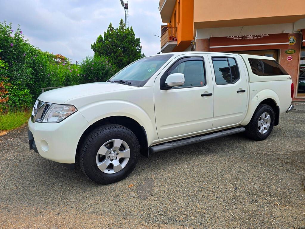 Nissan Navara 2.5 dCi 190CV 4 porte Double Cab LE