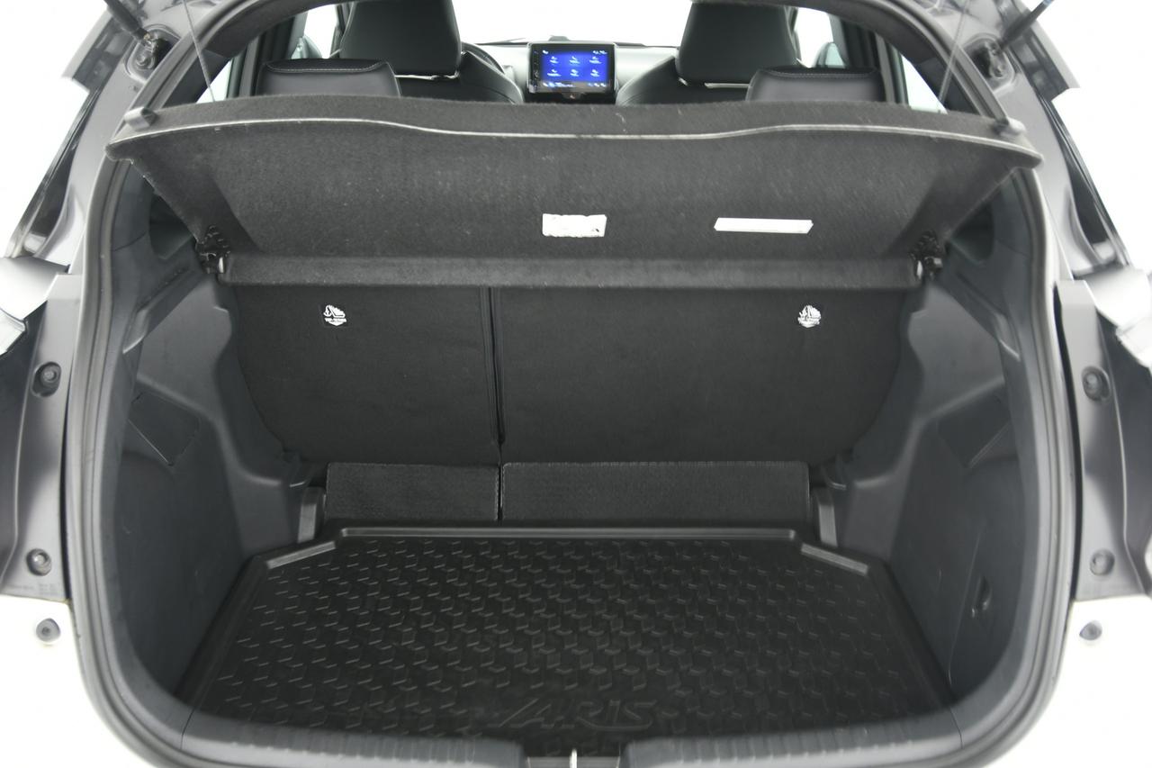 TOYOTA Yaris 1.5h Style CAMERA+ACC+APP CONNECT+NEOPATENTATI