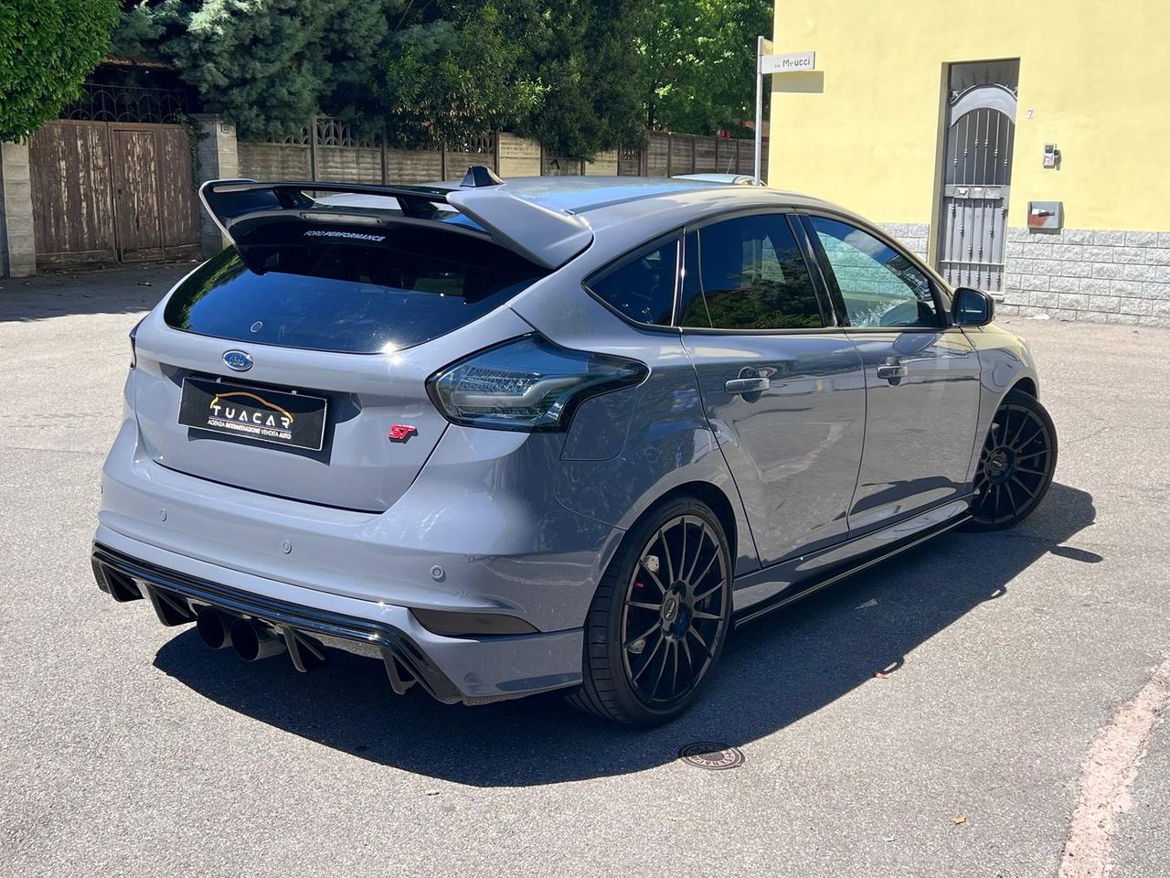 Ford Focus ST 2.0 EcoBoost 250 CV #10875