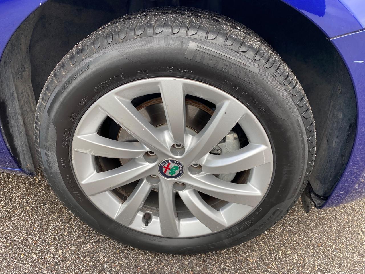 Alfa Romeo Giulietta 1.6 120 CV Automatica Navi NEOPATENTATI Garantita