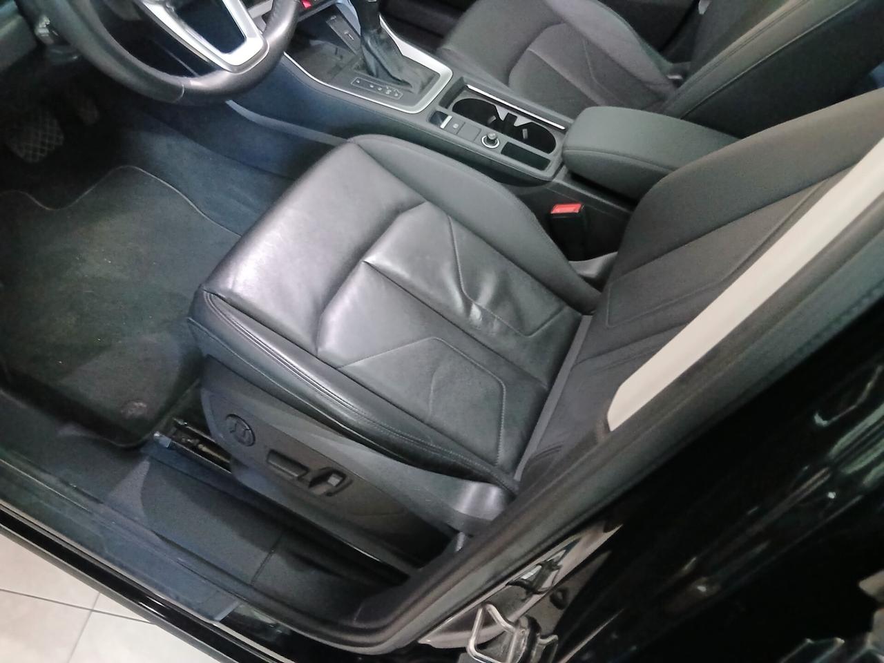 Audi Q3 35 TDI S tronic Business Advanced