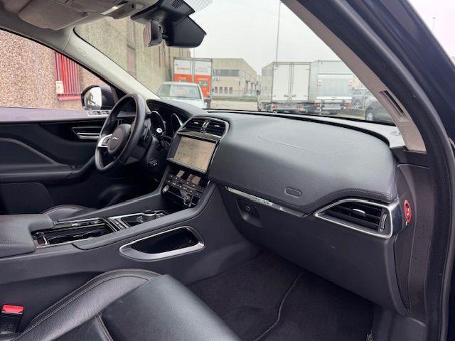 JAGUAR F-Pace 2.0 D 180 CV aut. Prestige