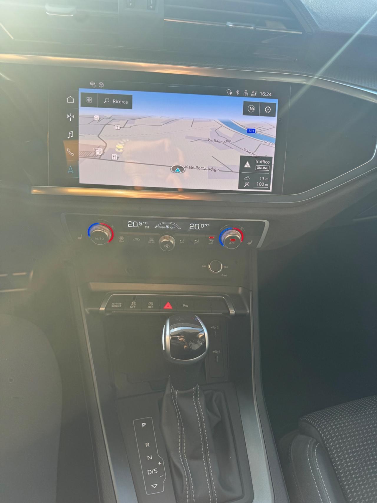 Audi Q3 35 TDI S tronic Identity Black