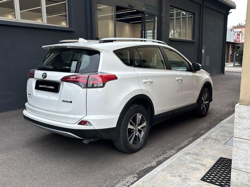 Toyota RAV4 RAV4 2.0 D-4D 2WD Business